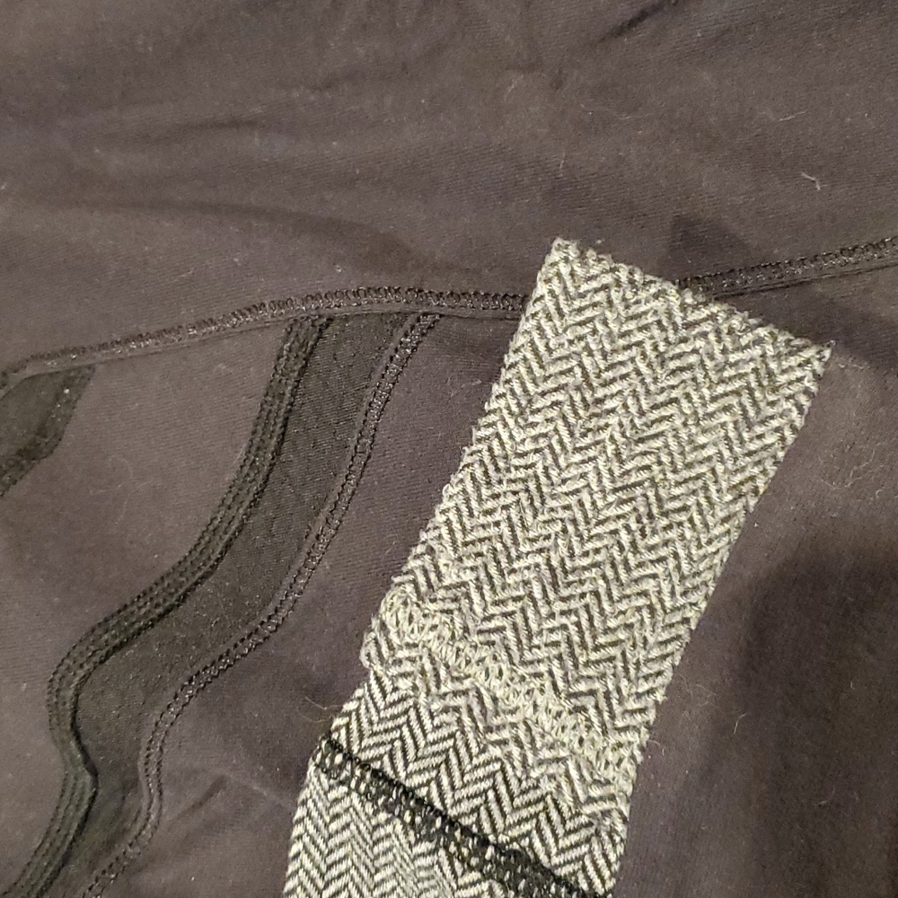 Ivivva running jacket - Picture 3 of 5